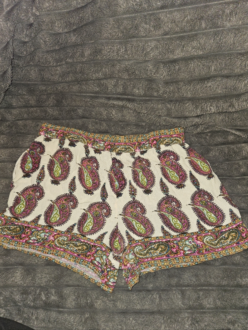 Anthropologie White Paisley-Print Shorts
